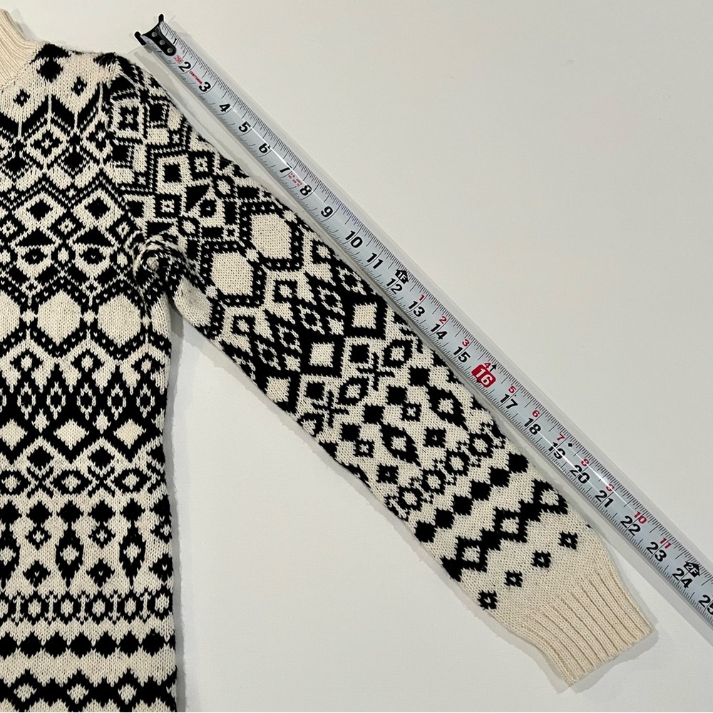 Christmas Snowflake Sweater Warm Holidays Fitted Small Cream Black - Picture 5 of 10